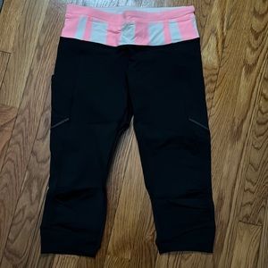 Lululemon crop 17” leggings sz 6